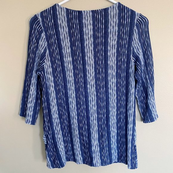 W5 half sleeve striped twist knit blue white top - Picture 4 of 4